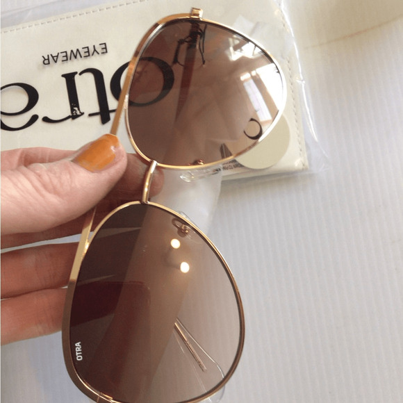 NEW! OTRA Charlie Gold Aviator Sunglasses